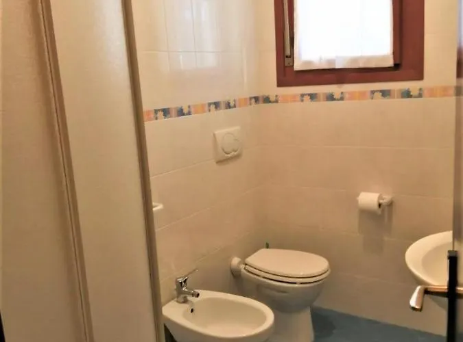 مكان تخييم Azzurro